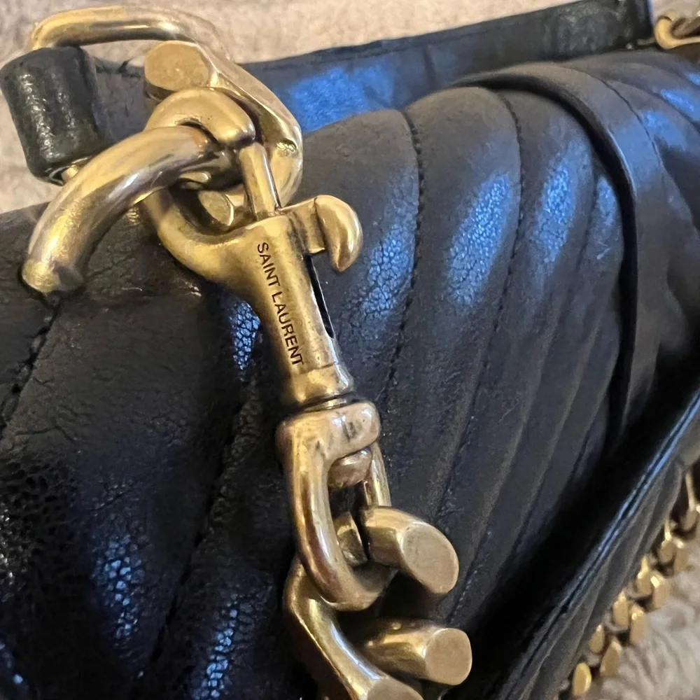 Saint Laurent Black Quilted Leather Shoulder Bag with Gold Hardware - Picture 3 of 15